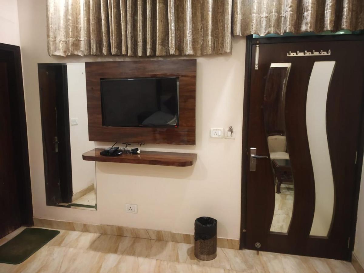 Adb Rooms Hotel Indo Continental Νέο Δελχί Εξωτερικό φωτογραφία